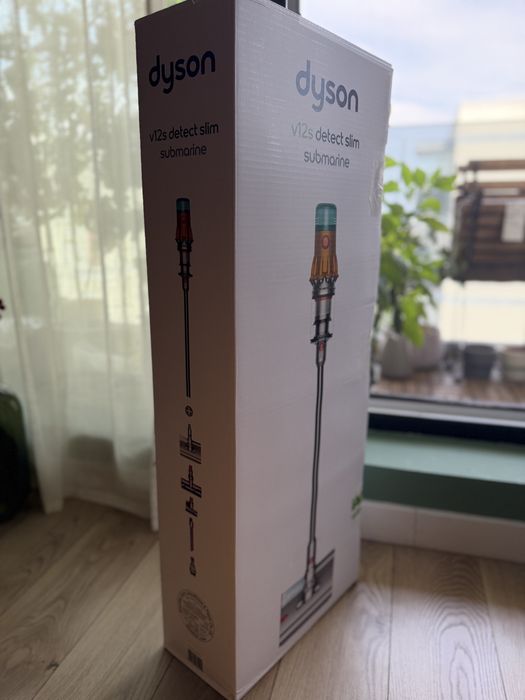 Dyson V12s Detect Slim Submarine nou desigilat doar desigilat