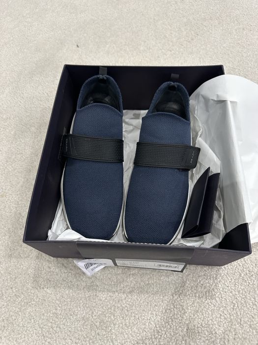 Детски маратонки  на Prada за момиче