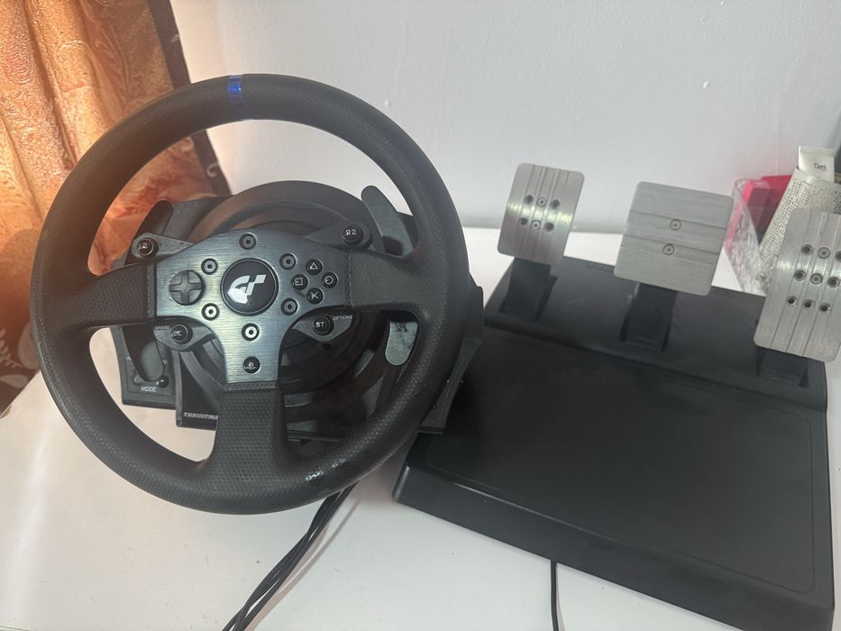 Volan thrustmaster t300 rs gt