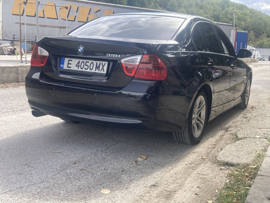 БМВ Е90 318i N43 143кс на части