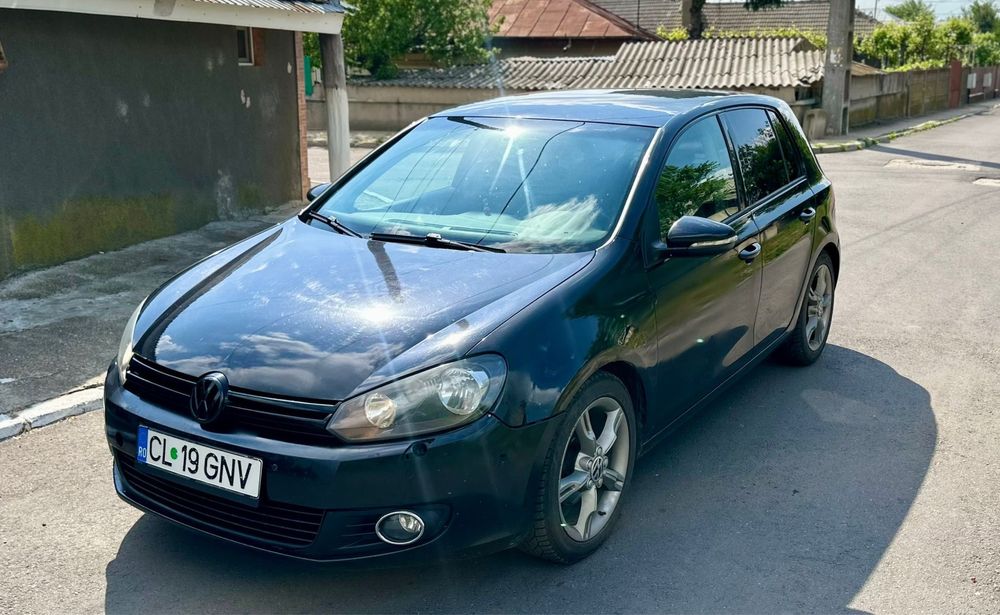 VW Golf 6//2.0 Diesel// Parcheaza singura // navi carplay