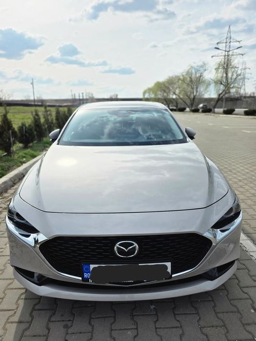 Mazda 3 Mazda 3 Sedan Exclusive-Line – Model 2025 (Doar 5.000 km)