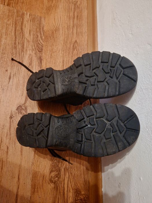 Нaix работни боти 40
РАБОТНИ ОБУВКИ RUNNER
1 OW