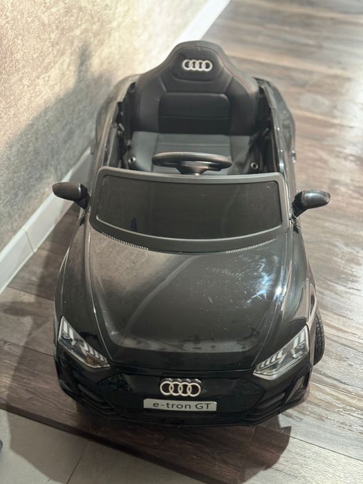 Машина для детей на пульте