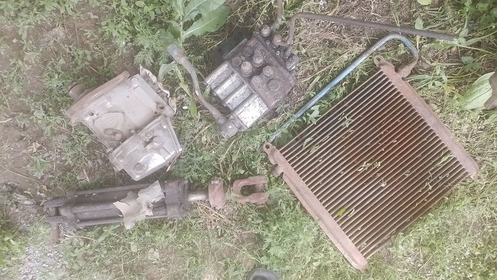 Запчасти на Юмз трактор