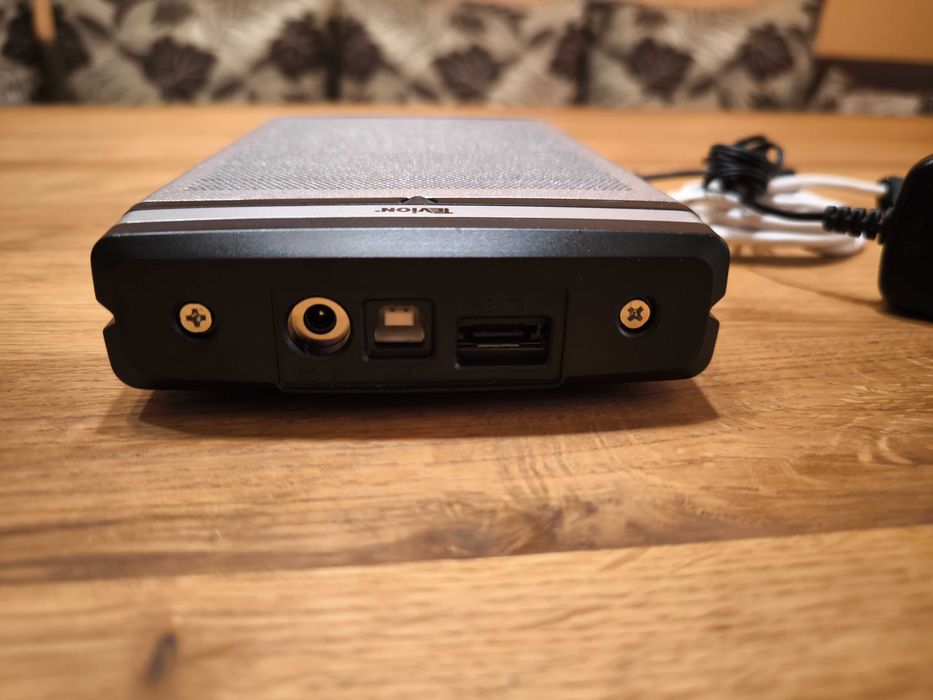 Външен USB хард диск 320GB