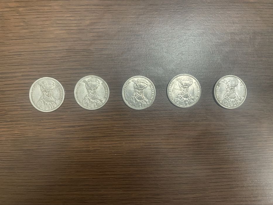 Vând 5 monede de 100 de lei cu Mihai Viteazu