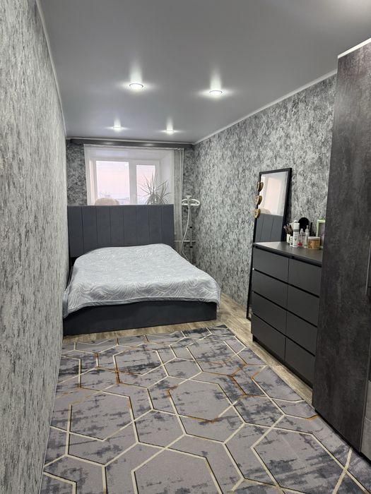 Продам 2 ком квартиру с ремонтом район 16 ленина