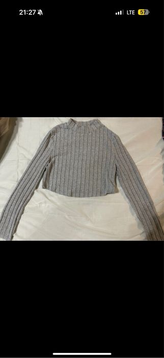 Blugi noi fara eticheta