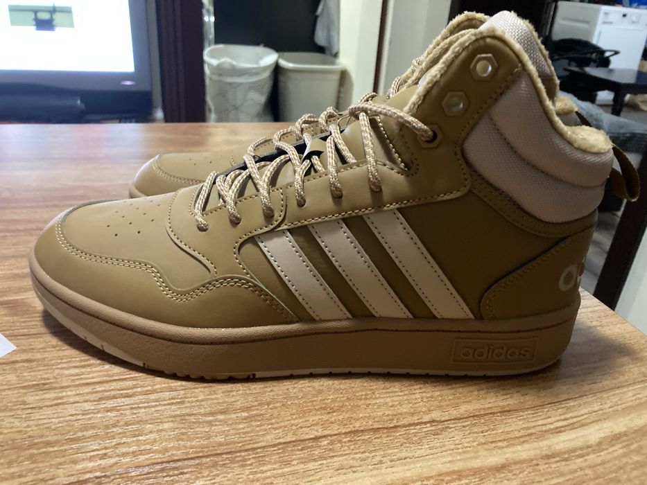 Мъжки оригинални маратонки Adidas Hoops 3.0 Mid Wtr