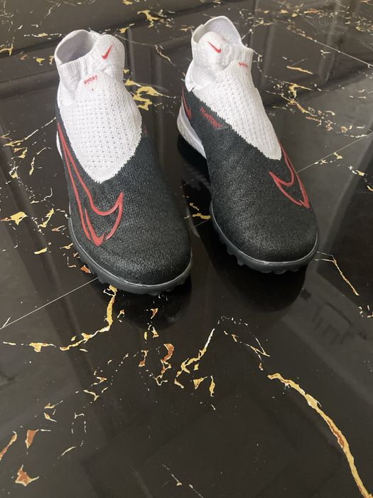 Сороконожки Nike Phantom