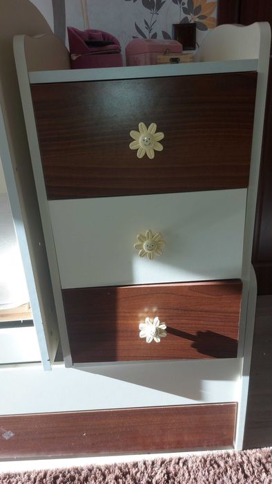 Бебешка кошара с люлещ механизъм