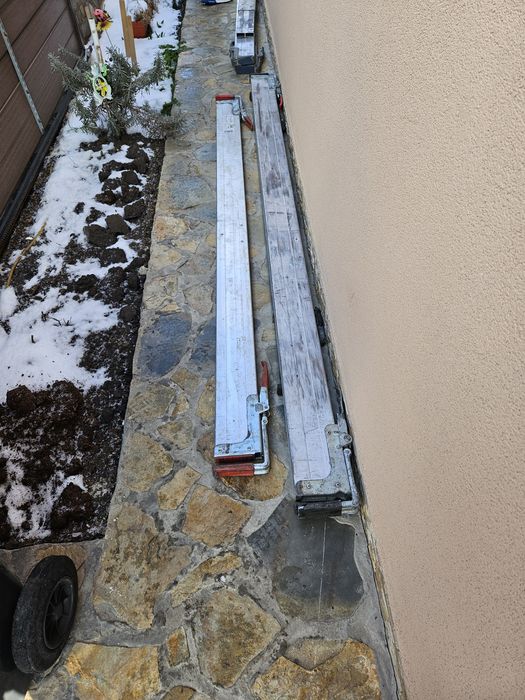 Bara marfa camion și dubita