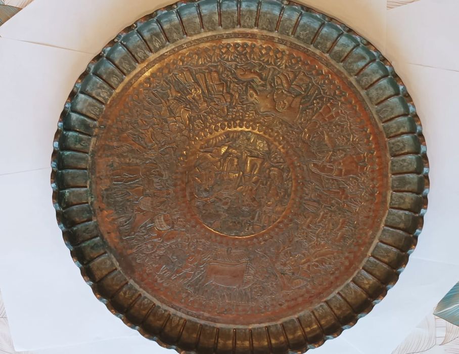 Антикварный персидский поднос XIX в. (Эпоха Каджаров) — Экспертиза