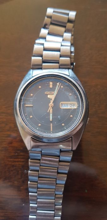 Часовници seiко изпол.