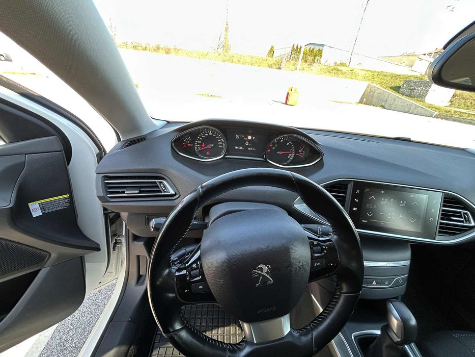 Peugeot 308 2017г