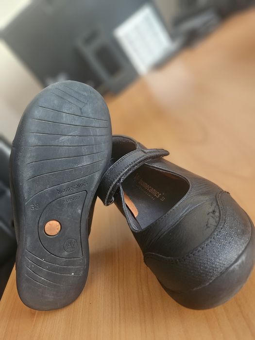 Школьные туфли Biomecanics 32р