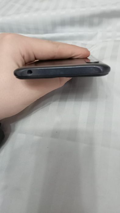 Продам смартфон redmi 9a