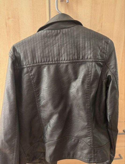 geaca din piele sintetica