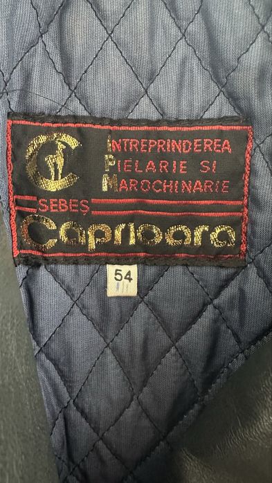 Haina de piele vintage originala romaneasca