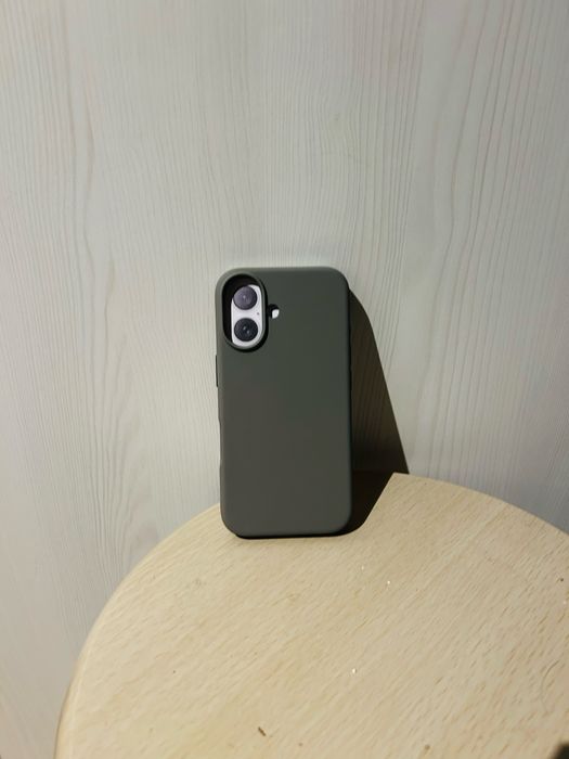 Vand Huse iphone 16, calitate premium, noi