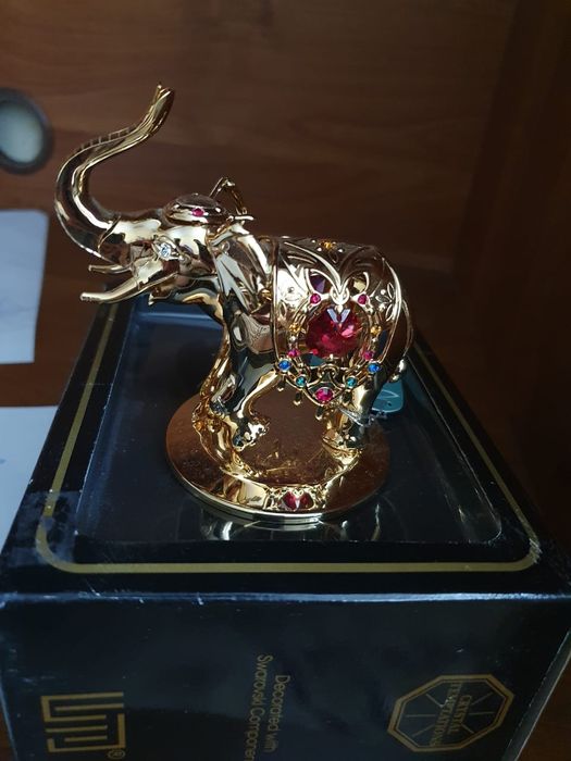 Сувениры в золоте новые