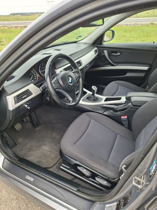 BMW Seria 3 2010 — imagine 4