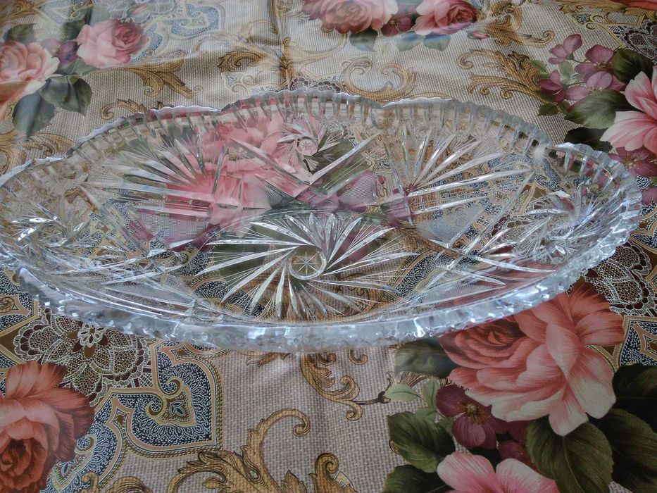 Кристална голяма елипсовидна купа, фруктиера