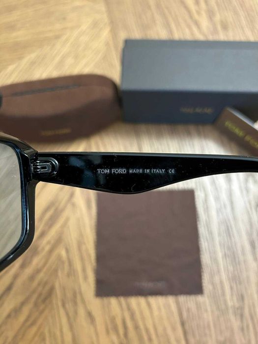 Ochelari Tom Ford Black Yellow Edition – Design Premium & Look Modern