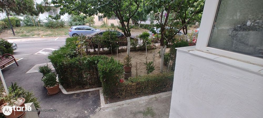 Tomis Nord 3 camere semidecomandate parter