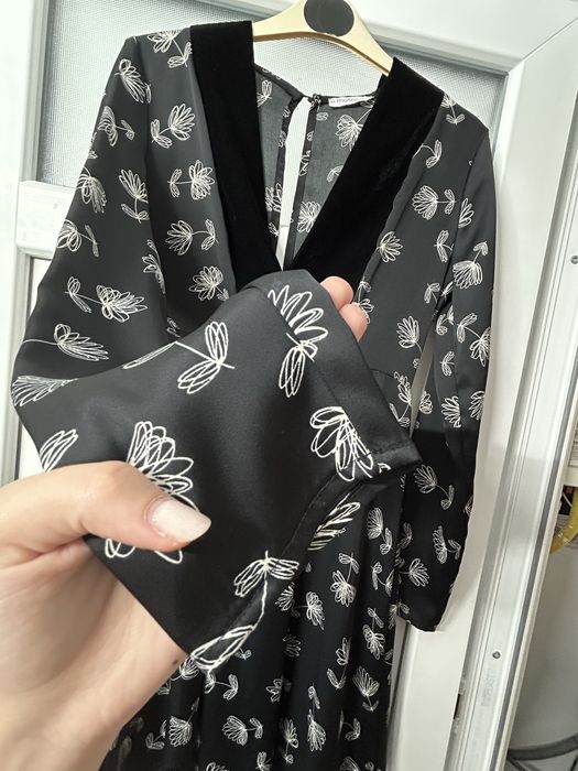 Rochie dama Motivi