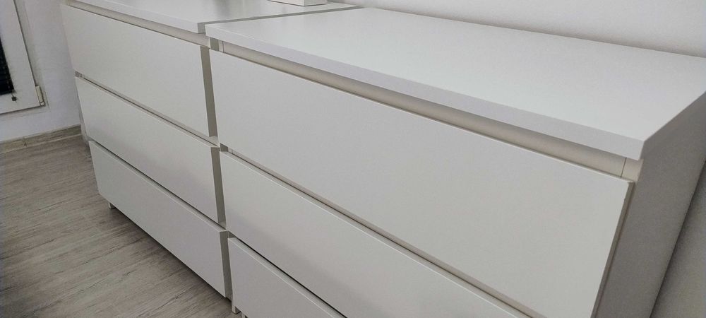 Vand comoda Malm - Ikea, alba, cu 3 sertare