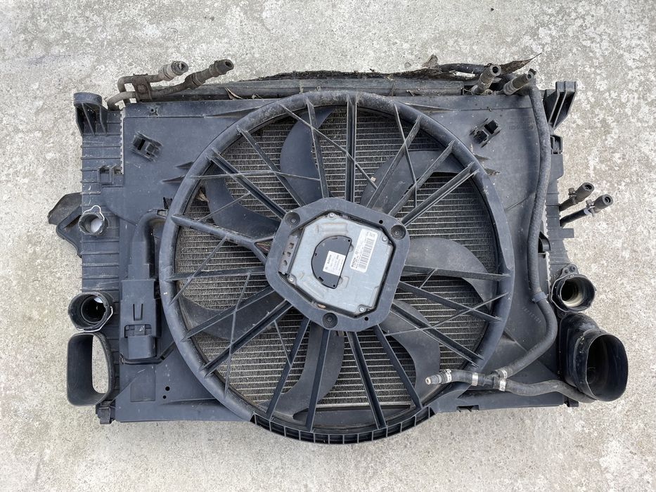 Set radiatoare Mercedes benzina 3.5 5.0 cls s GMV radiator apa aer