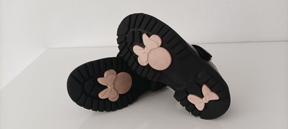 Детски цецове Nike blazer и Мини Маус