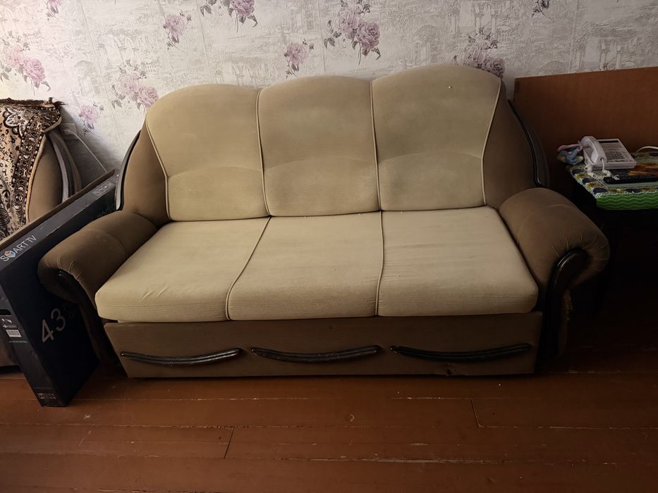 Даром отдам диван