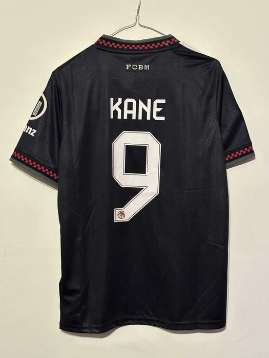Тениска на Bayern Munich с Kane и баджове на Шампионска Лига-  НОВА!