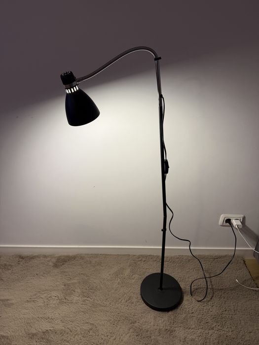 lampa de gene, lampa de podea, lampa de birou