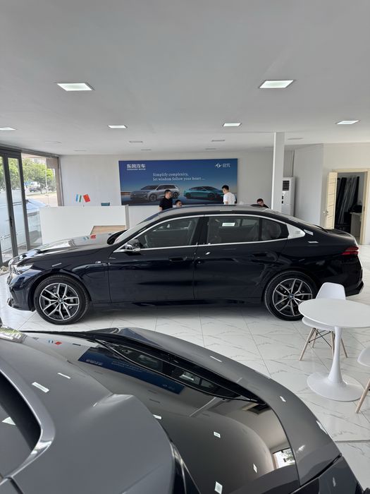 bmw i5 40L 2025/1