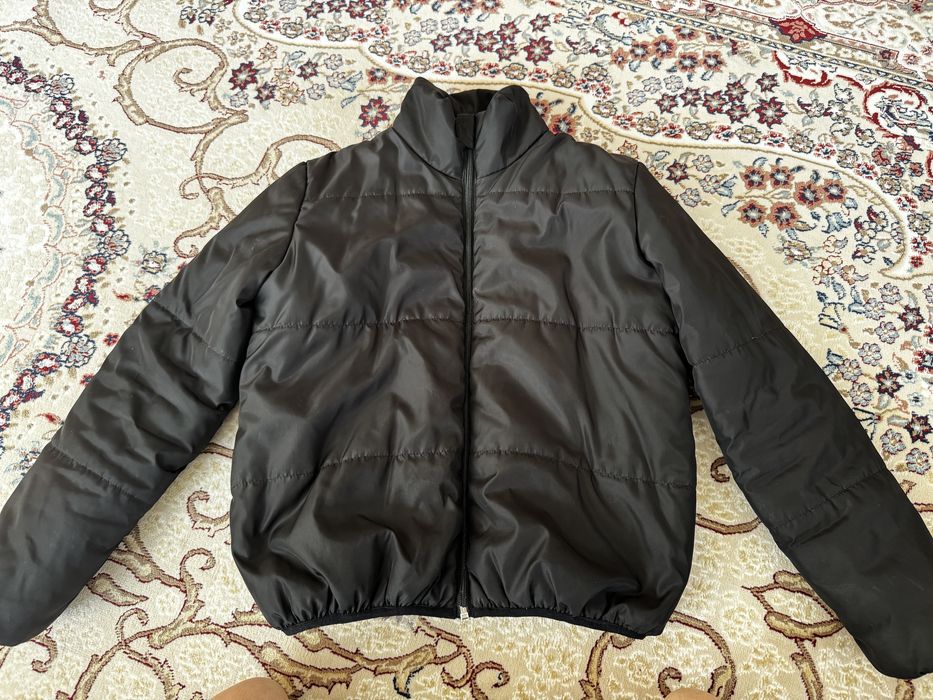 отдам куртку весна и кожанку