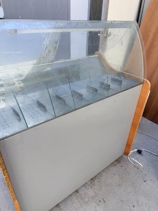 Витрина за ядки 100 см