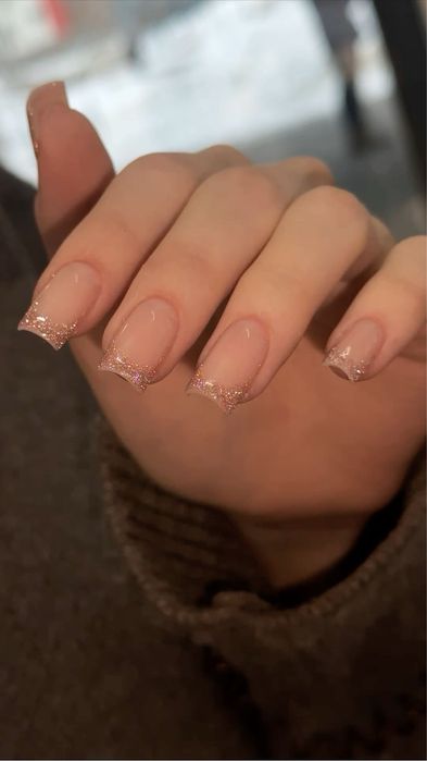 Маникюр и педикюр