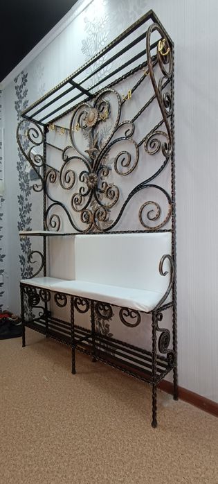 Решетки, навесы.