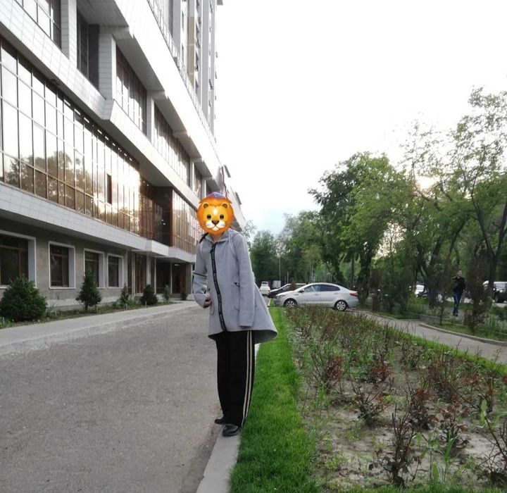 Пальто на девочку, рост 152-158