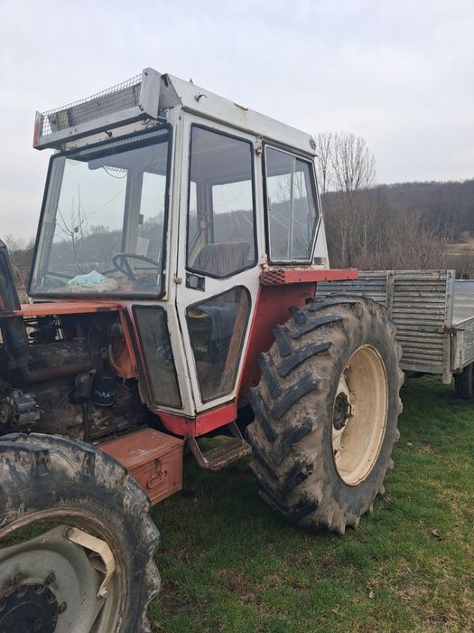 Vând tractor Fiat 780
