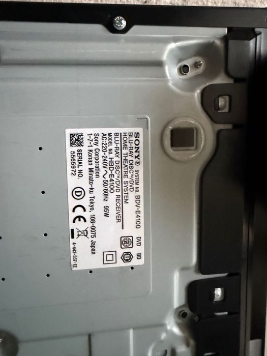 Продавам домашно кино 5.1 Sony BDV-E4100