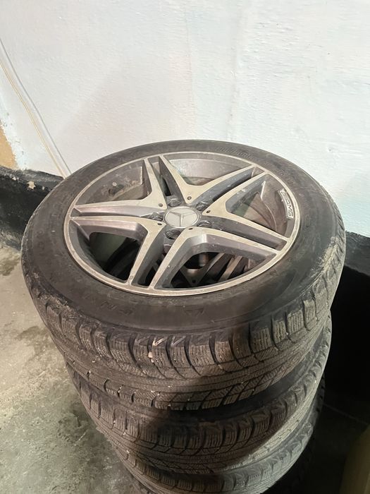 Продам комплект дисков с зимней резиной