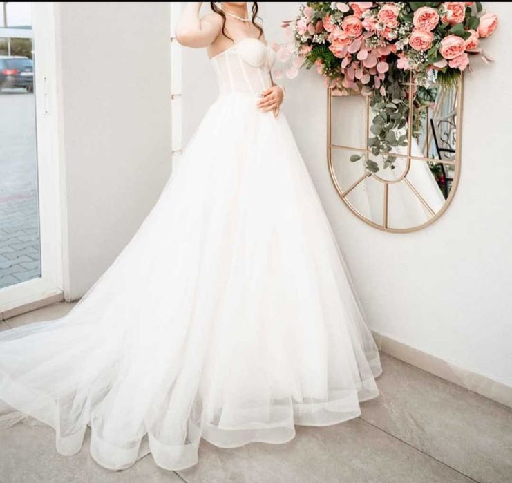 Rochie mireasă tip prințesă