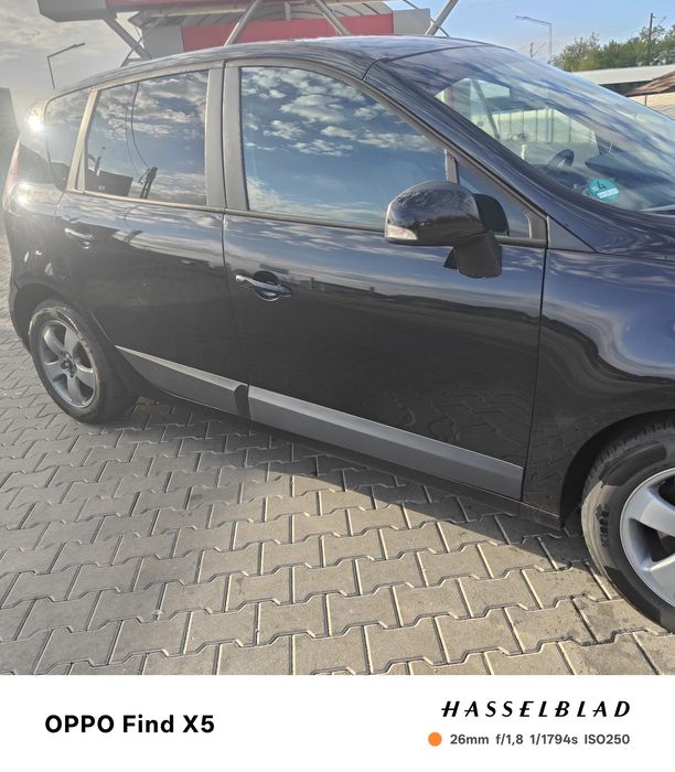 Renault Scenic 3 an 2011, 1.6 benzina aspirat ieftin