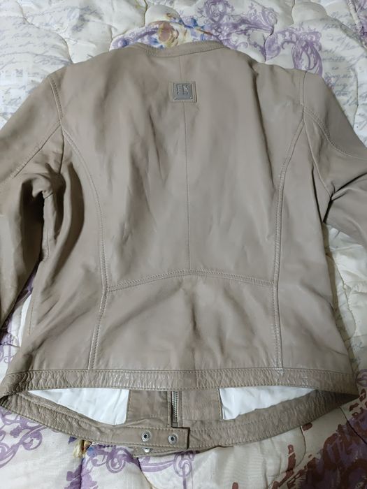 Geacă piele naturala marca Freaky Hation,mărimea L.