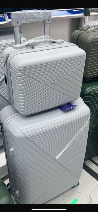 Чемодан новая без кейса